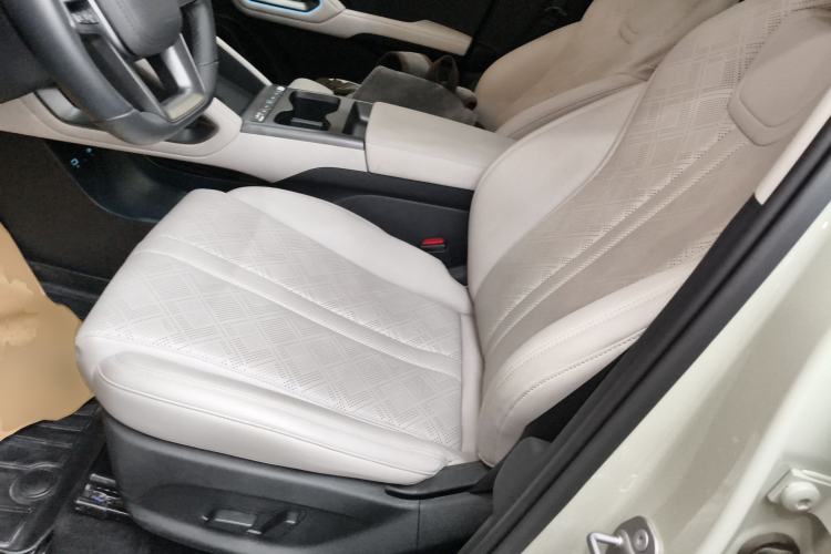 Used BYD Yuan UP 2025 Intelligent Driving Version 401 km Beyond-Range Edition