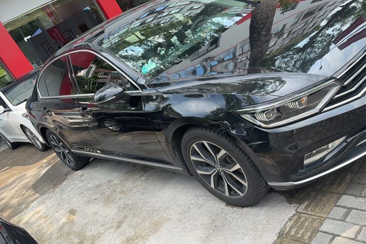 Used Volkswagen Magotan 2020 330TSI DSG Leading Model
