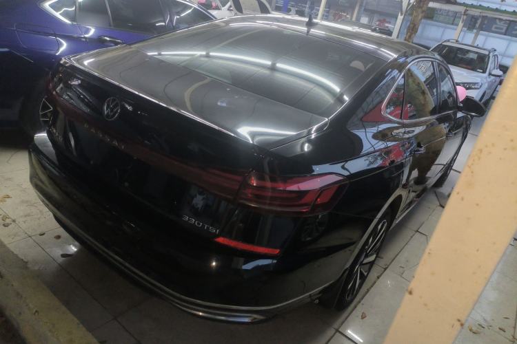 Used Volkswagen Passat 2022 330TSI Starry Luxury Edition
