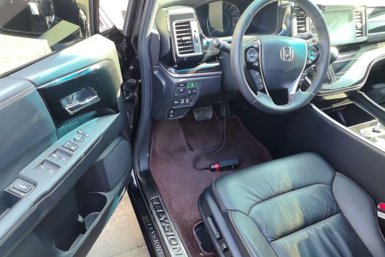 Used Honda Elysion 2019 2.0L Hybrid Supreme Edition
