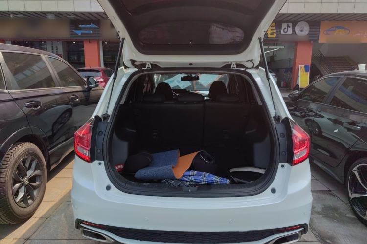 Used Honda Jade 2017 1.8L Automatic Classic Edition 5 seats
