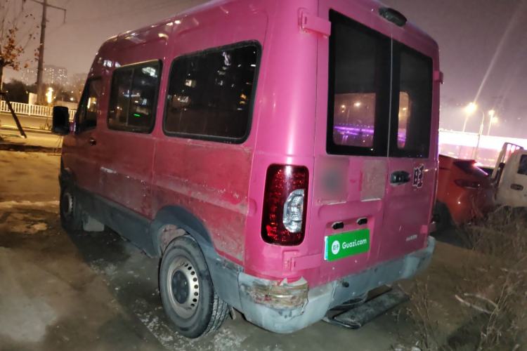 Used Iveco Power Daily 2017 2.5T Deluxe A32 Mid-Roof 5-7 Seater 47Z5 Passenger Van