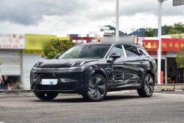Used Lynk & Co 08 EM-P 2023 220km All-Wheel-Drive Performance Halo