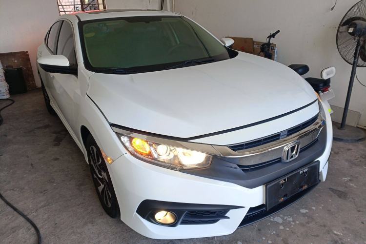 Used Honda Civic 2016 220TURBO CVT Luxury Edition
