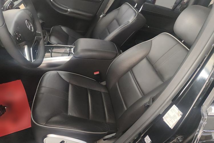 Used Mercedes-Benz R-Class 2017 R 320 4MATIC Business Edition Prestige Model