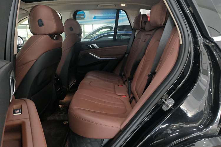 Used BMW X5 2021 xDrive40i M Sport Package
