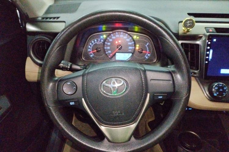 Used Toyota RAV4 2013 2.0L CVT Two-Wheel Drive Urban Edition
