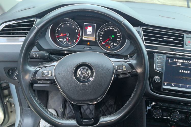 Used Volkswagen Tiguan L 2018 330TSI Automatic Two-Wheel Drive Luxury Edition
