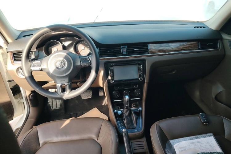 Used Volkswagen Bora 2014 1.6L Automatic Luxury Model
