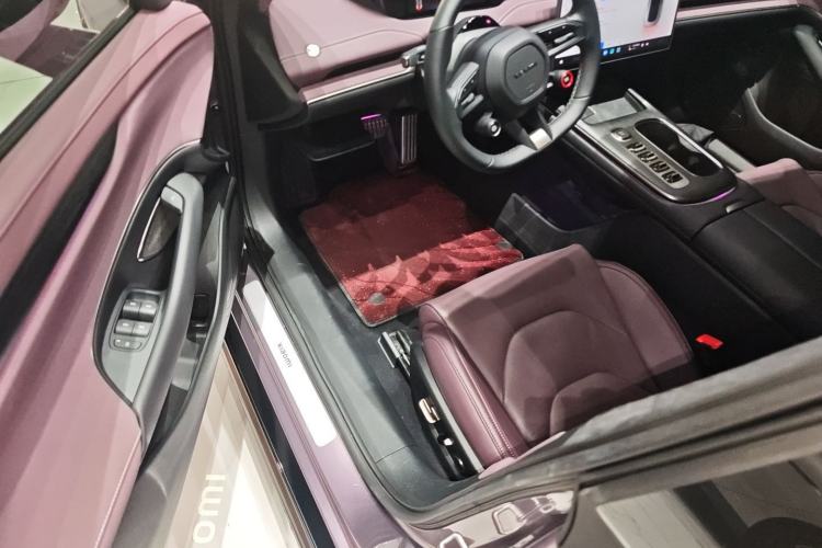 Used  SU7 2024 Four-Wheel Drive Ultra-Long Range Advanced Intelligent Driving Max Edition
