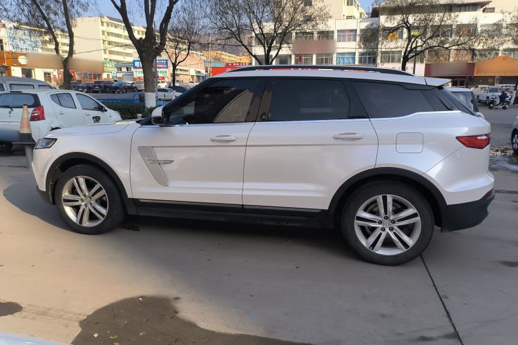 Used Zotye T700 2017 1.8T Dual-Clutch Luxury Model
