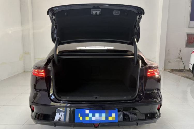 Used VOYAH PASSION 2024 PHEV Four-Wheel Drive Ultra-Long Range Flagship Model
