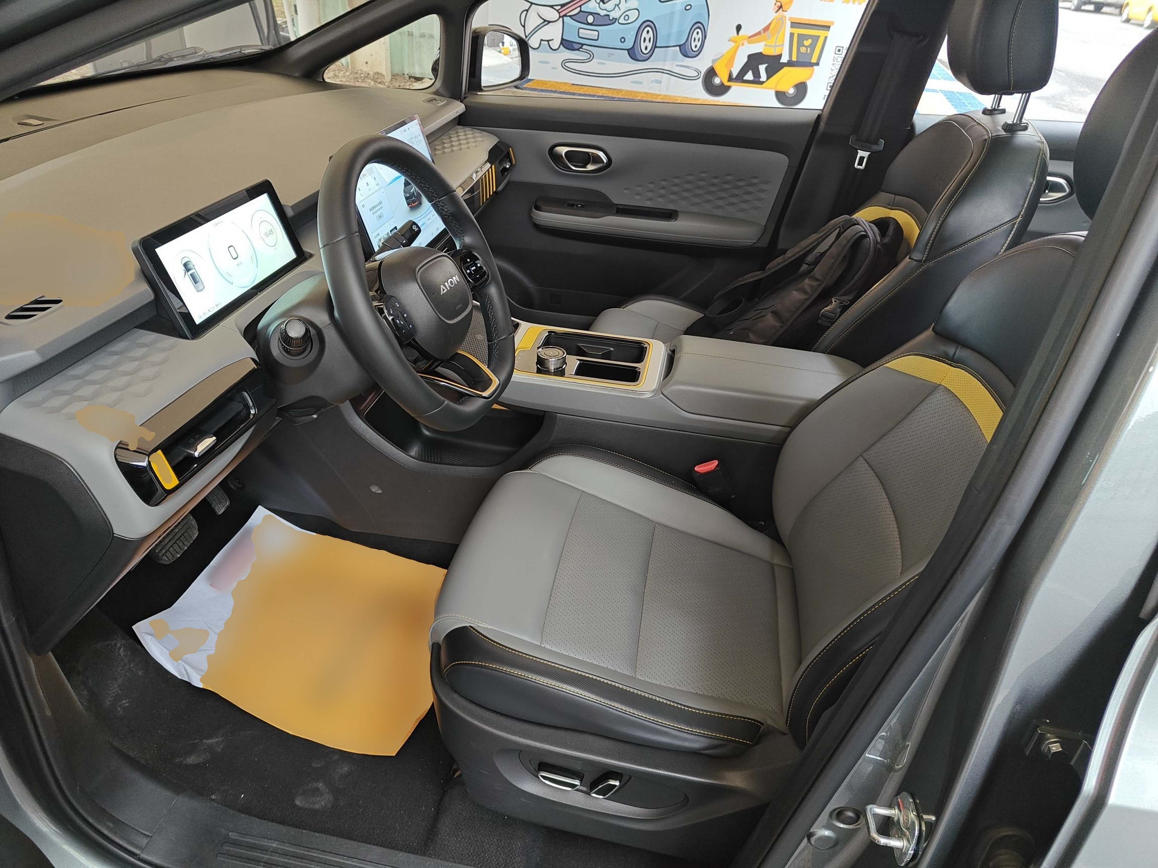 المقاعد الأمامية داخل السيارة