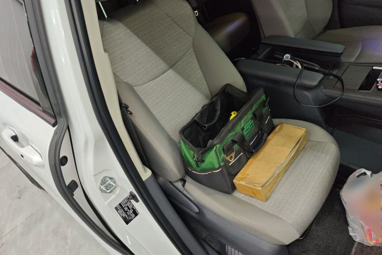 Used Toyota Sienna 2024 2.5L Hybrid Comfort Edition