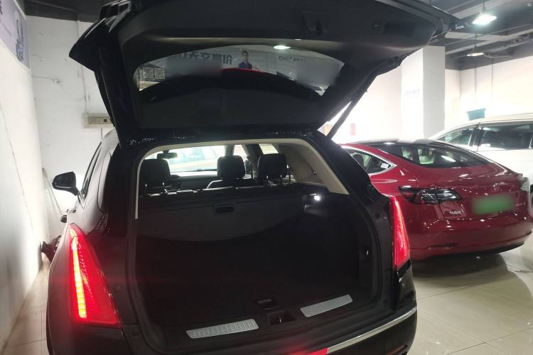 Used Cadillac XT5 2018 25T Luxury Model
