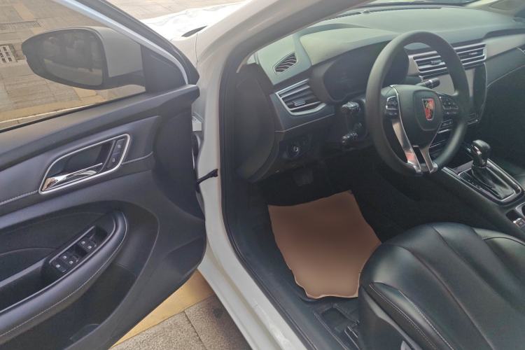 Used Roewe i5 2020 1.5L Automatic 4G Connect Luxury Flagship Edition
