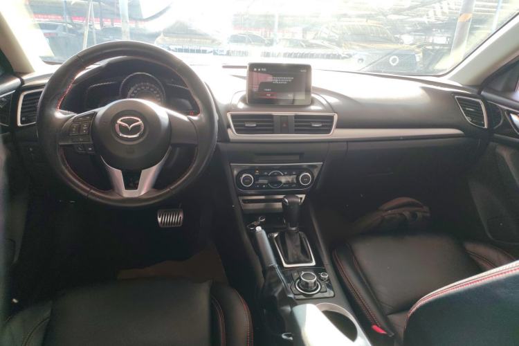 Used Mazda Mazda 3 Axela 2016 Hatchback 1.5L Automatic Luxury Model