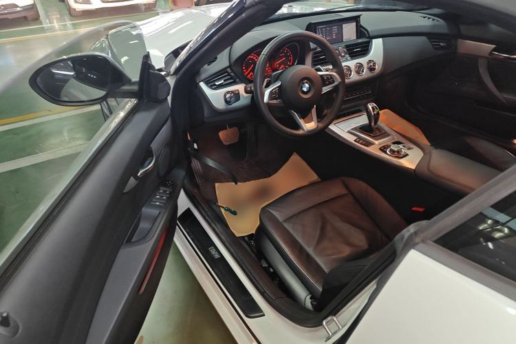 Used BMW Z4 2013 sDrive20i Leading Model
