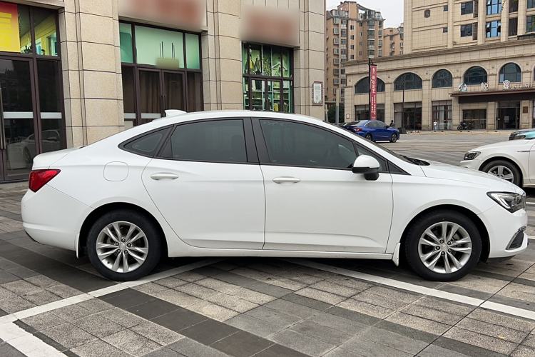 Used Buick Verano 2018 Sedan 20T Dual-Clutch Leading Model
