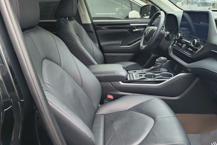 Used Toyota Highlander 2023 2.5L Smart Electric Hybrid Dual-Engine Four-Wheel Drive Prestige Version – 7 Seats
