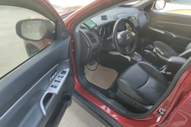 Used Mitsubishi ASX 2013 2.0L CVT Two-Wheel Drive Luxury Edition
