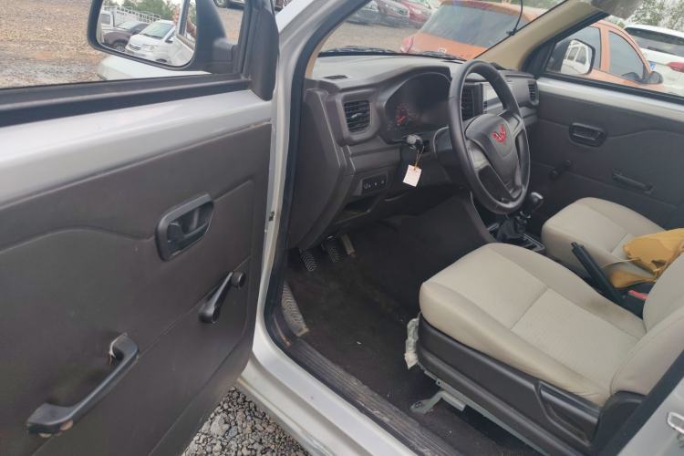 Used Wuling Hongguang V 2021 1.5L Jingqu Version LAR