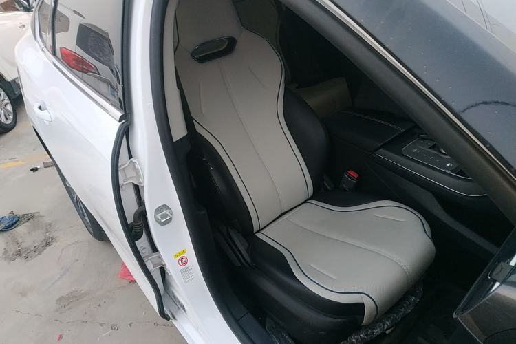 Used BYD Destroyer 05 2024 HONOR Edition DM-i 55KM Luxury Model
