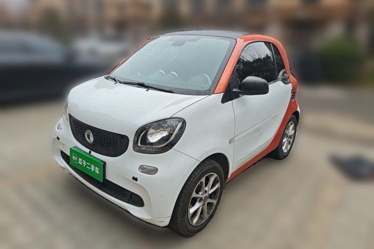 Used smart fortwo 2015 1.0L 52 kW hardtop Dynamic version