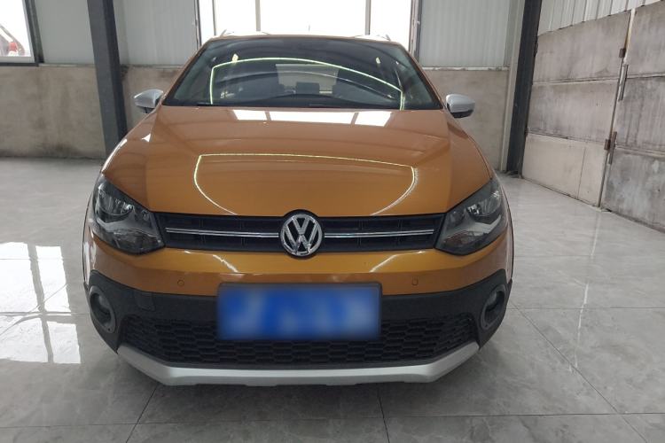 Used Volkswagen Polo 2016 1.6L Cross Polo Automatic
