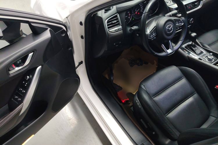 Used Mazda Atenza 2018 2.5L Blue Sky Sport Edition China VI compliant
