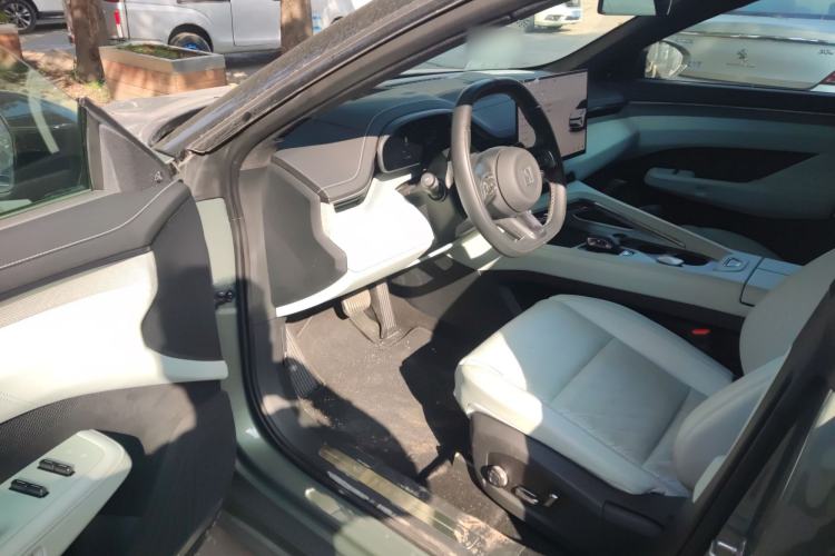 Used Zeekr 001 2025 WE Edition 95 kWh All-Wheel Drive
