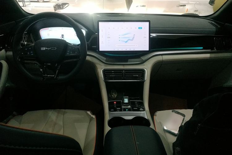 Used BYD Song PLUS New Energy 2023 Champion Edition DM-i 110KM Flagship Model