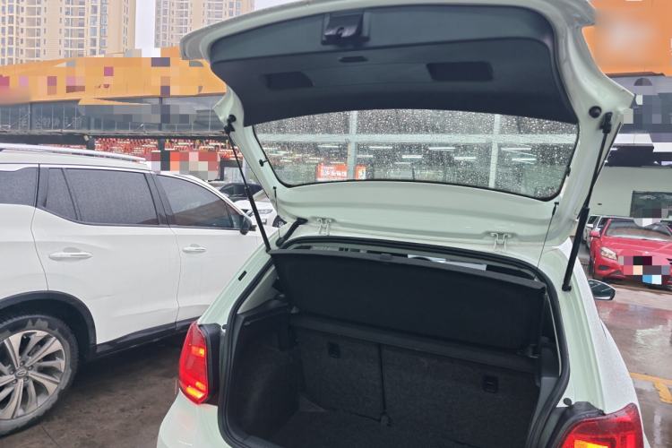 Used Volkswagen Polo 2014 1.6L Automatic Comfort Edition
