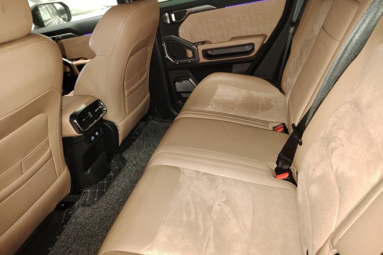 Used JETOUR Traveler 2023 2.0T All-Wheel Drive CrossPRO+