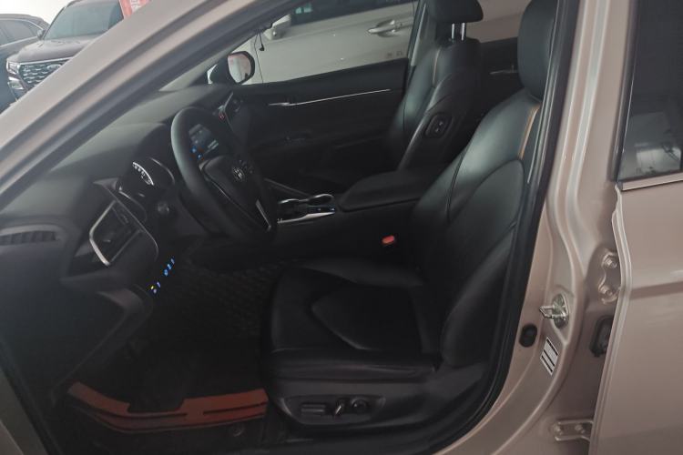 Used Toyota Camry 2019 2.0G Luxury Edition China VI Standard