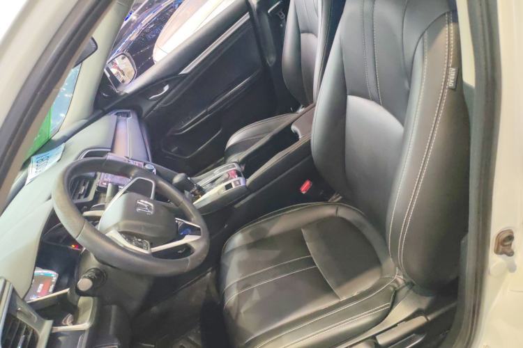 Used Honda Civic 2016 220TURBO CVT Luxury Edition
