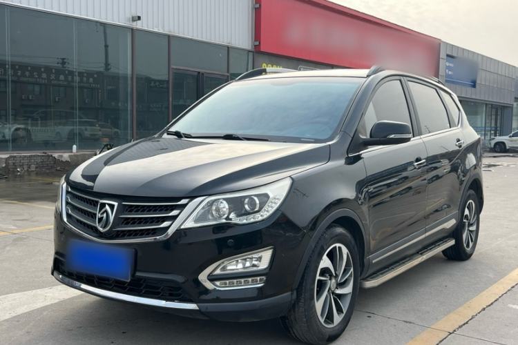 Used Baojun 560 2015 1.8L manual luxury version