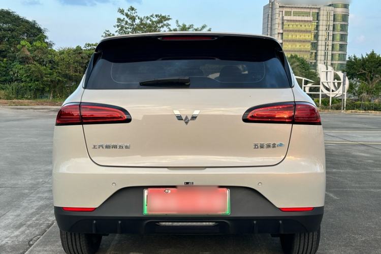 Used Wuling Bingo PLUS 2024 330 km Range Five-Seater Version
