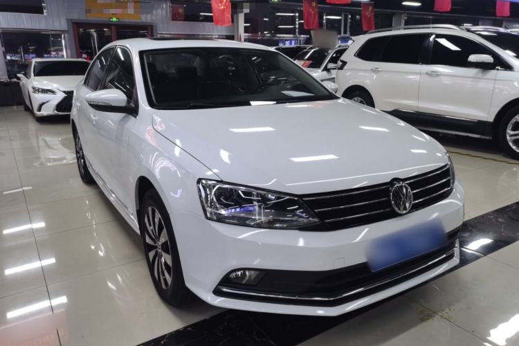 Used Volkswagen Sagitar 2017 230TSI Automatic Comfort Version