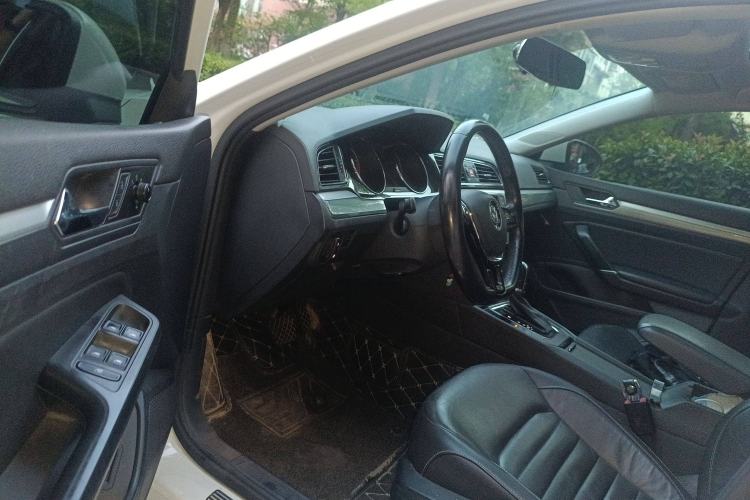 Used Volkswagen Lamando 2018 280TSI DSG Comfort Edition
