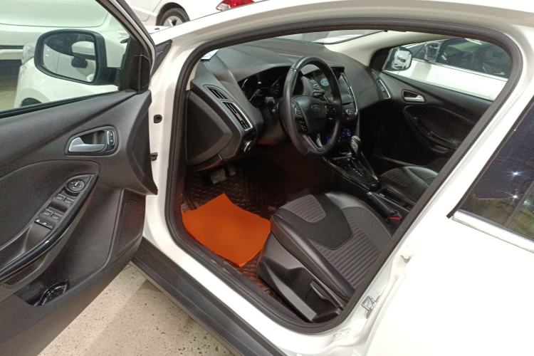 Used Ford Focus 2018 Hatchback Classic EcoBoost 180 Automatic Elite Model
