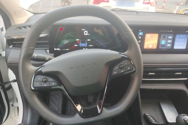 Used Roewe i5 2023 1.5L Manual Excellence Edition