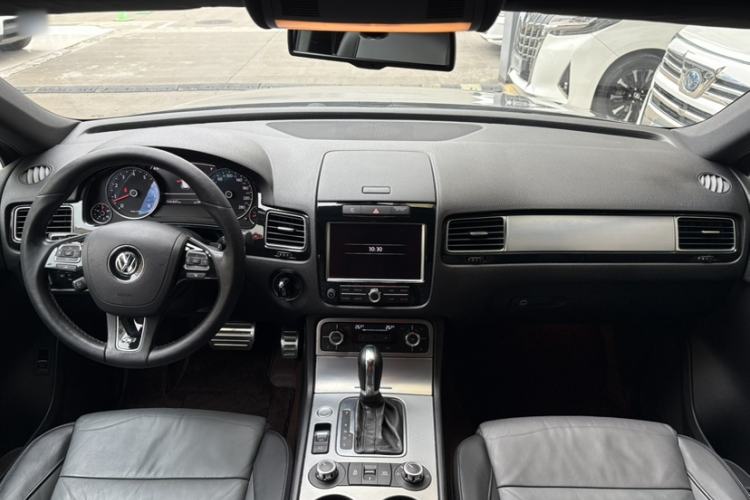 Used Volkswagen Touareg 2012 R-Line High-End Model
