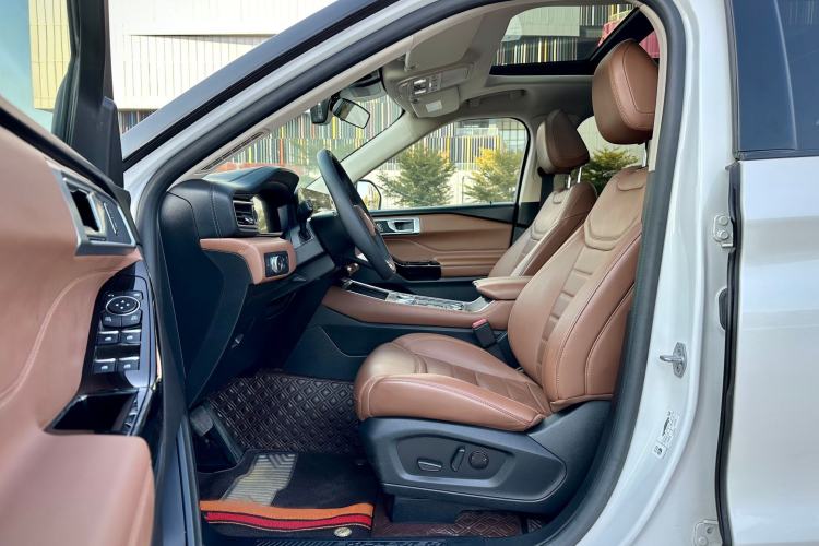 Used Ford Explorer 2023 EcoBoost 285 Four-Wheel Drive Stylish Plus Version 7 Seats
