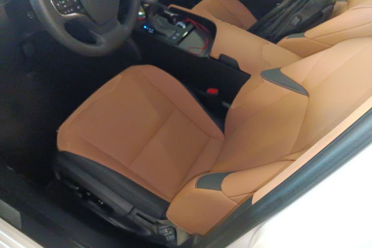 Used Lexus ES 2023 200 Excellence Edition