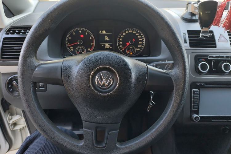 Used Volkswagen Touran 2013 1.4T Manual Fashion Edition 5 Seats
