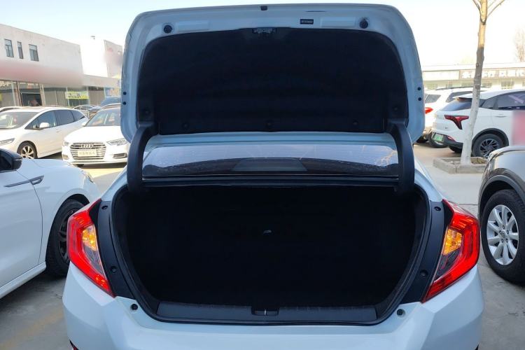 Used Honda Civic 2016 180TURBO CVT Comfort Version