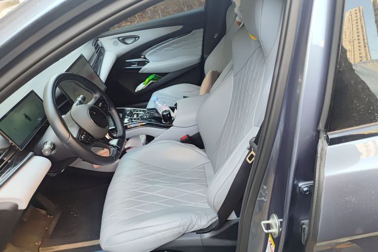 Used BYD Seal 2022 550 km Standard Range Rear-Wheel Drive Prestige Version
