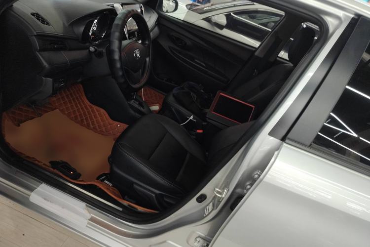 Used Toyota YARiS L 2016 Revised 1.5E CVT Charming Edition
