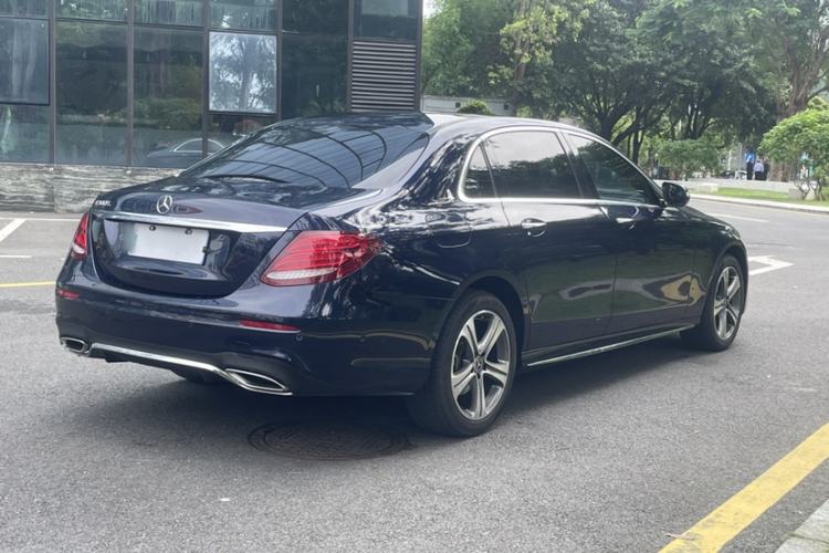 Used Mercedes-Benz E-Class 2019 E 200 L Sport Edition
